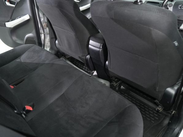 Toyota Prius III Рестайлинг (XW30) с пробегом 2013 года, цена 1 170 000 рублей, 180984 км, лифтбек, Автокод Объявления
