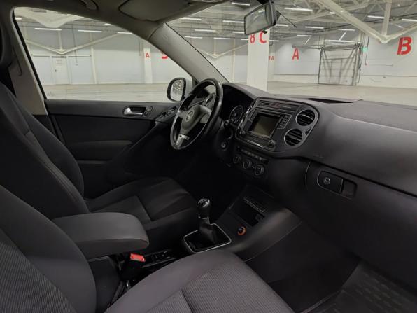 Volkswagen Tiguan I Рестайлинг с пробегом 2016 года, цена 1 250 000 рублей, 225141 км, внедорожник, Автокод Объявления