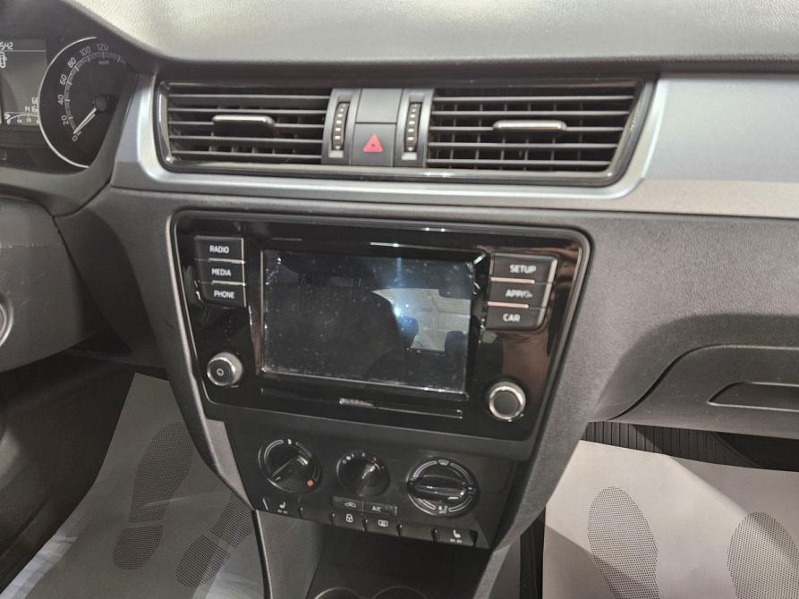 Skoda Rapid I Рестайлинг Белгород  - изображение 19