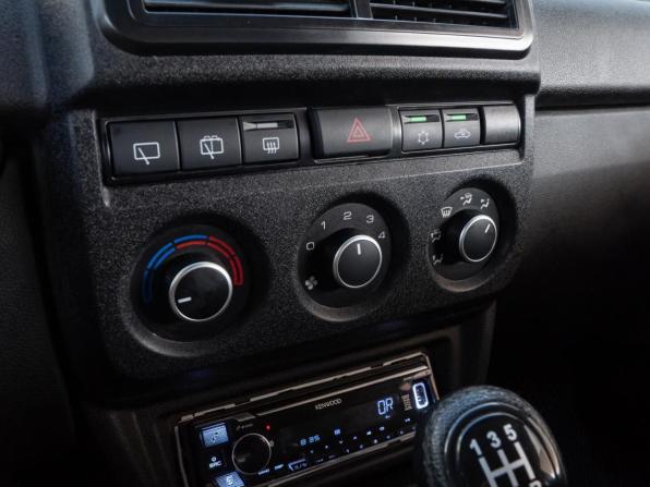 Lada (ВАЗ) Niva Legend с пробегом 2024 года, цена 1 289 000 рублей, 9272 км, внедорожник, Автокод Объявления