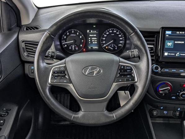 Hyundai Solaris II Рестайлинг с пробегом 2022 года, цена 1 485 000 рублей, 126387 км, седан, Автокод Объявления