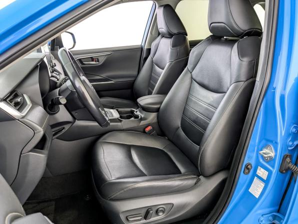 Toyota RAV4 V (XA50) с пробегом 2020 года, цена 2 800 000 рублей, 153555 км, внедорожник, Автокод Объявления