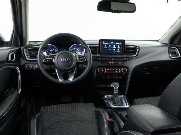 Kia Ceed III с пробегом 2019 года, цена 1 937 444 рубля, 97649 км, универсал, Автокод Объявления