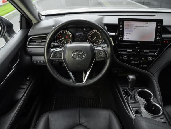Toyota Camry VIII (XV70) Рестайлинг с пробегом 2021 года, цена 3 700 000 рублей, 44919 км, седан, Автокод Объявления