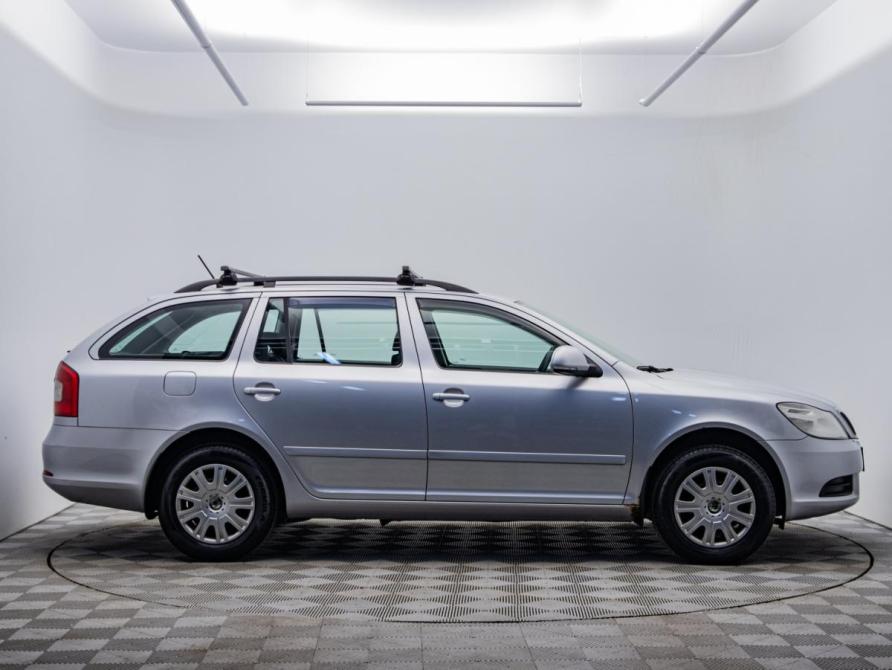 Skoda Octavia II (A5) Рестайлинг Москва  - изображение 4