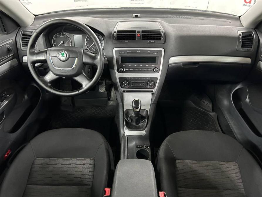 Skoda Octavia II (A5) Рестайлинг Санкт-Петербург  - изображение 9