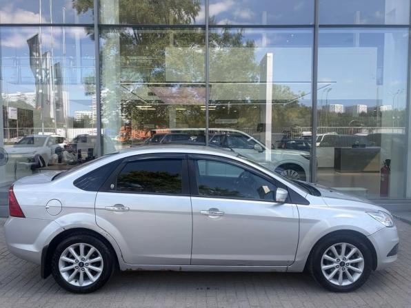 Ford Focus II Рестайлинг с пробегом 2009 года, цена 435 000 рублей, 311454 км, седан, Автокод Объявления