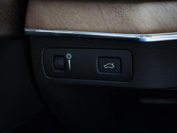 Volvo XC90 II с пробегом 2016 года, цена 3 590 000 рублей, 147523 км, внедорожник, Автокод Объявления