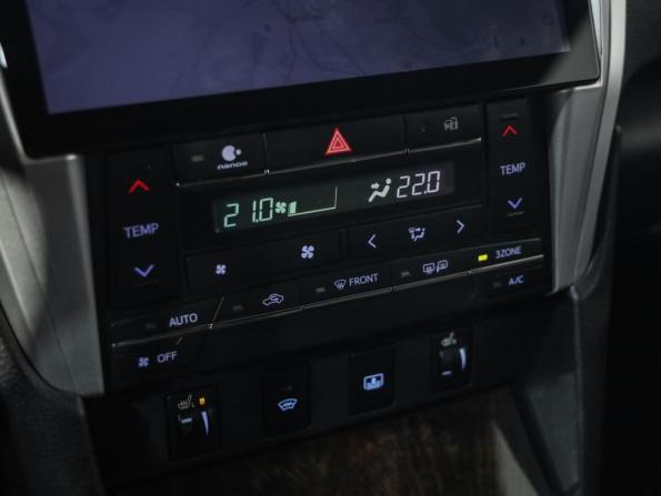 Toyota Camry VII (XV50) Рестайлинг 2 с пробегом 2017 года, цена 1 699 000 рублей, 230519 км, седан, Автокод Объявления