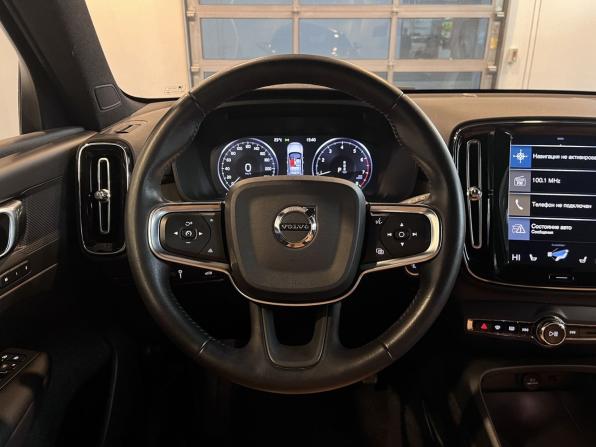 Volvo XC40 I с пробегом 2021 года, цена 3 550 000 рублей, 112280 км, внедорожник, Автокод Объявления