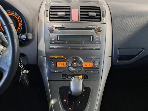 Toyota Auris I с пробегом 2007 года, цена 693 000 рублей, 159960 км, хэтчбек, Автокод Объявления