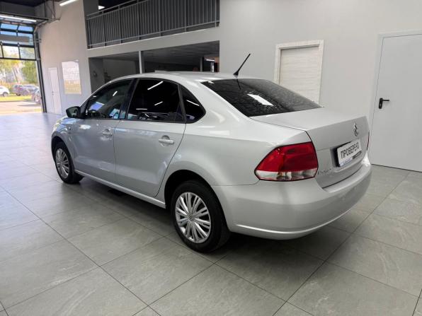 Volkswagen Polo V с пробегом 2013 года, цена 870 000 рублей, 195317 км, седан, Автокод Объявления