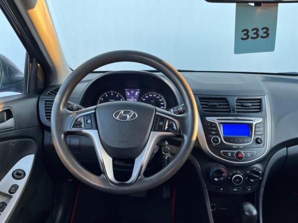 Hyundai Solaris I с пробегом 2012 года, цена 550 000 рублей, 290000 км, седан, Автокод Объявления