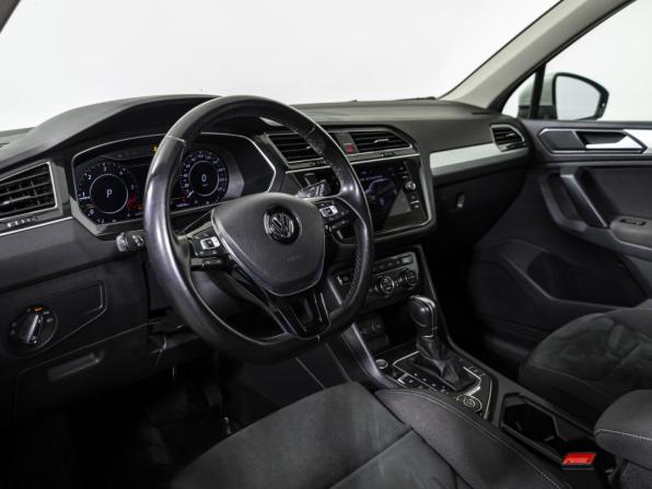 Volkswagen Tiguan II с пробегом 2018 года, цена 2 890 000 рублей, 147712 км, внедорожник, Автокод Объявления