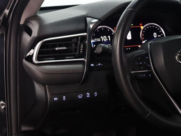 Toyota Camry VIII (XV70) Рестайлинг с пробегом 2023 года, цена 3 549 000 рублей, 38350 км, седан, Автокод Объявления