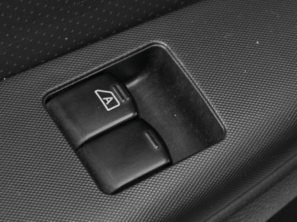 Nissan Note I Рестайлинг с пробегом 2011 года, цена 800 000 рублей, 204236 км, хэтчбек, Автокод Объявления