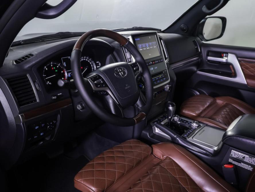 Toyota Land Cruiser 200 Series Рестайлинг 2 Москва  - изображение 15