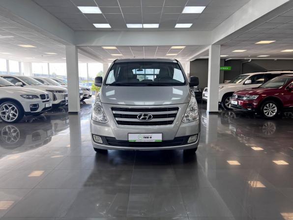 Hyundai Grand Starex I Рестайлинг с пробегом 2016 года, цена 2 445 000 рублей, 211590 км, минивэн, Автокод Объявления