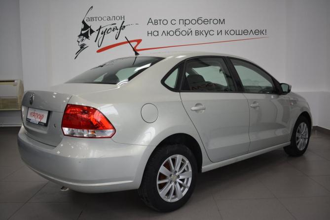 Volkswagen Polo V с пробегом 2015 года, цена 899 000 рублей, 187000 км, седан, Автокод Объявления