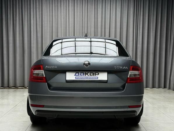 Skoda Octavia III (A7) Рестайлинг с пробегом 2017 года, цена 1 799 000 рублей, 141641 км, лифтбек, Автокод Объявления