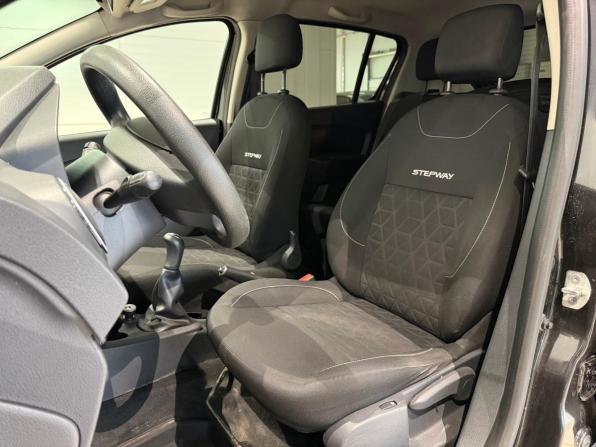 Renault Sandero II с пробегом 2015 года, цена 795 000 рублей, 168001 км, хэтчбек, Автокод Объявления