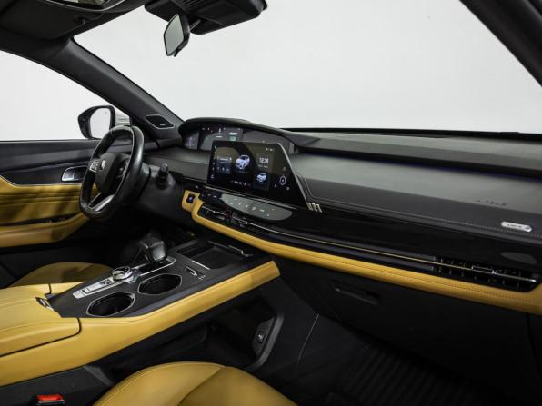 Changan UNI-K с пробегом 2023 года, цена 2 898 000 рублей, 17700 км, внедорожник, Автокод Объявления