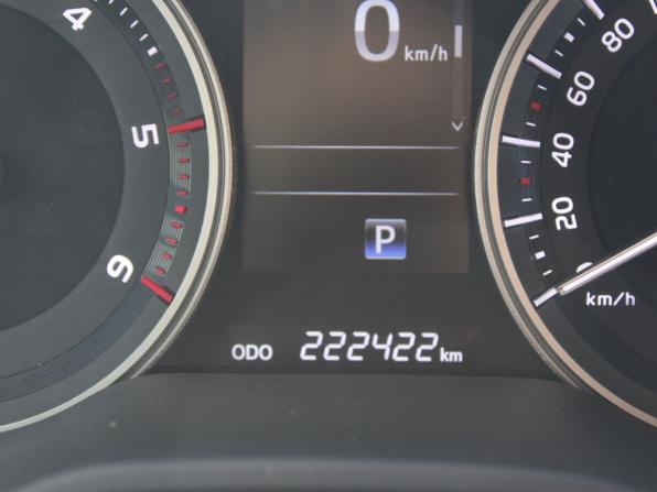 Toyota Land Cruiser 200 Series Рестайлинг 2 с пробегом 2015 года, цена 5 500 000 рублей, 222422 км, внедорожник, Автокод Объявления