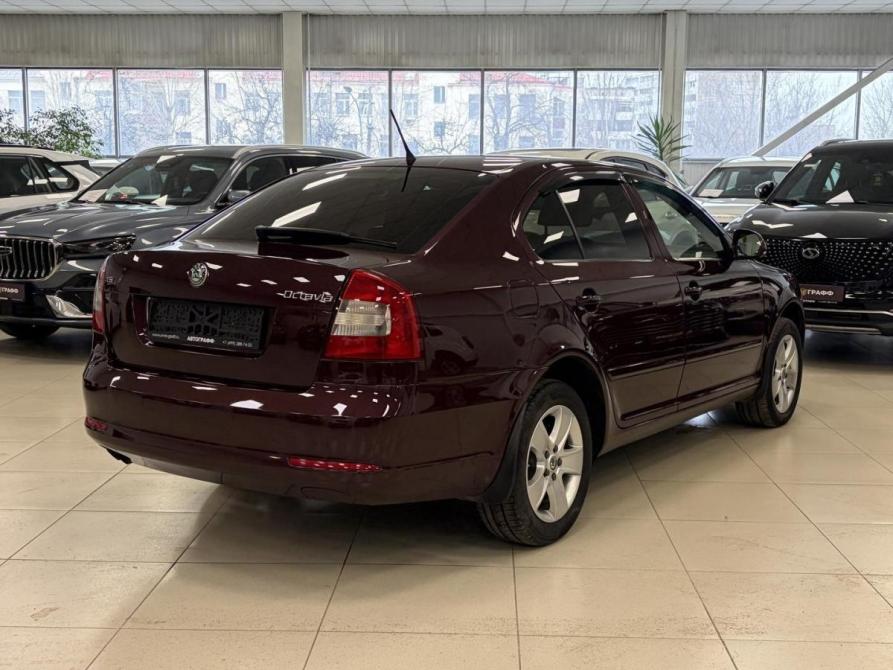 Skoda Octavia II (A5) Рестайлинг Москва  - изображение 2