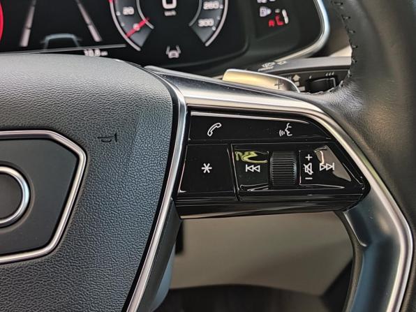 Audi A6 V (C8) с пробегом 2018 года, цена 5 390 000 рублей, 32938 км, седан, Автокод Объявления
