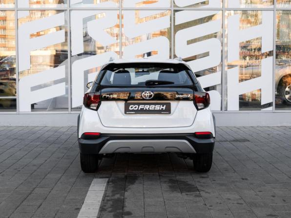 Toyota Yaris XP150 Рестайлинг с пробегом 2021 года, цена 1 751 735 рублей, 34100 км, хэтчбек, Автокод Объявления