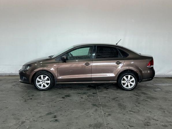 Volkswagen Polo V с пробегом 2015 года, цена 958 000 рублей, 143617 км, седан, Автокод Объявления