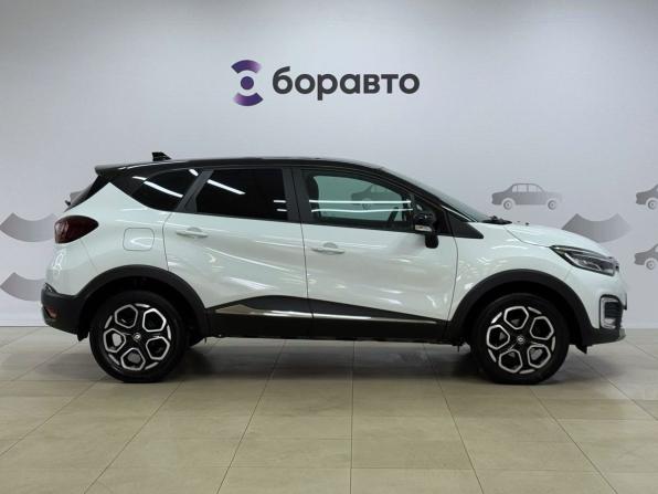 Renault Kaptur I Рестайлинг с пробегом 2021 года, цена 1 949 000 рублей, 44921 км, внедорожник, Автокод Объявления