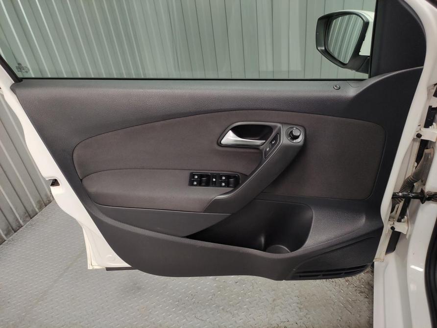 Volkswagen Polo V Пермь  - изображение 14