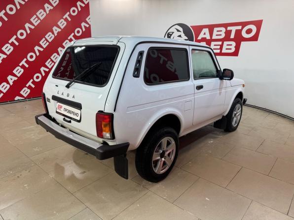 Lada (ВАЗ) Niva Legend с пробегом 2024 года, цена 945 000 рублей, 4575 км, внедорожник, Автокод Объявления