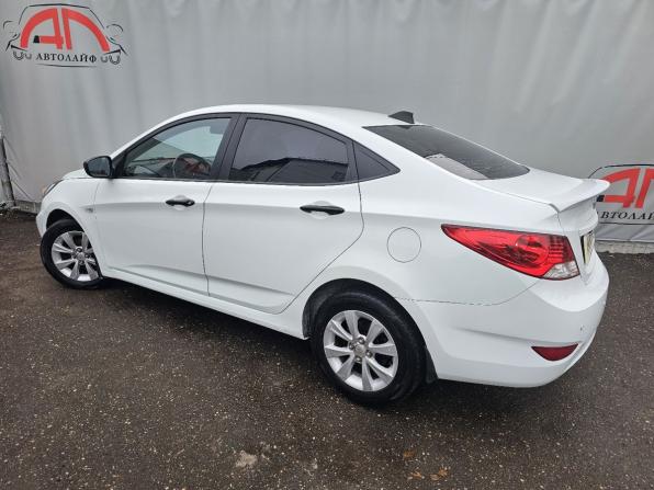 Hyundai Solaris I с пробегом 2011 года, цена 579 000 рублей, 203228 км, седан, Автокод Объявления