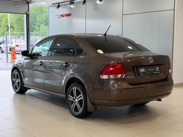 Volkswagen Polo V с пробегом 2015 года, цена 1 077 000 рублей, 134192 км, седан, Автокод Объявления