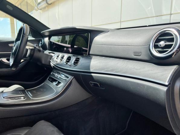 Mercedes-Benz E-Класс V (W213 S213 C238) Рестайлинг с пробегом 2021 года, цена 3 690 000 рублей, 147576 км, седан, Автокод Объявления