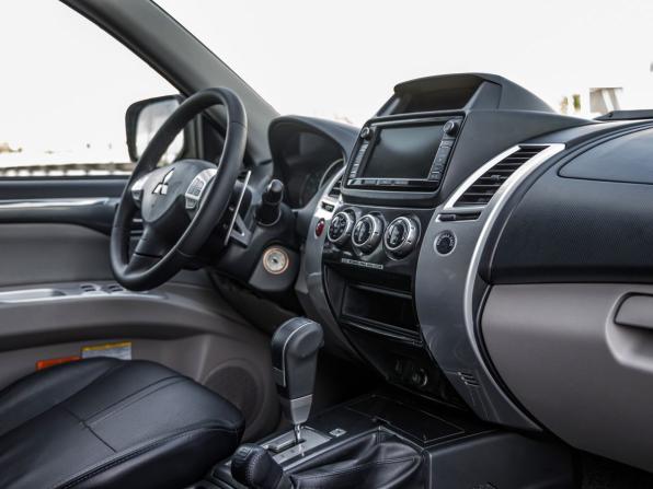 Mitsubishi Pajero Sport II Рестайлинг с пробегом 2015 года, цена 2 128 000 рублей, 134250 км, внедорожник, Автокод Объявления