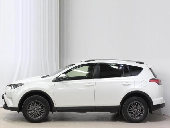 Toyota RAV4 IV (XA40) Рестайлинг с пробегом 2015 года, цена 1 899 000 рублей, 177145 км, внедорожник, Автокод Объявления
