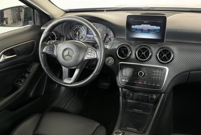 Mercedes-Benz GLA I (X156) с пробегом 2016 года, цена 2 200 000 рублей, 81471 км, внедорожник, Автокод Объявления