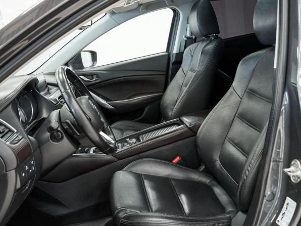 Mazda 6 III (GJ) Рестайлинг с пробегом 2017 года, цена 1 712 000 рублей, 201308 км, седан, Автокод Объявления