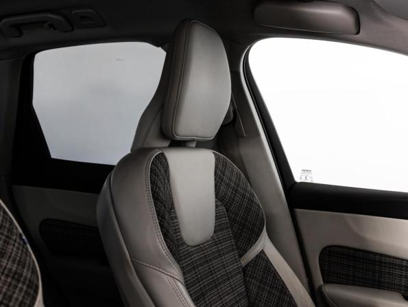 Volvo XC60 II с пробегом 2021 года, цена 3 399 000 рублей, 96792 км, внедорожник, Автокод Объявления