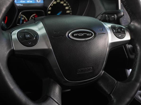 Ford Focus III с пробегом 2013 года, цена 689 000 рублей, 277074 км, хэтчбек, Автокод Объявления