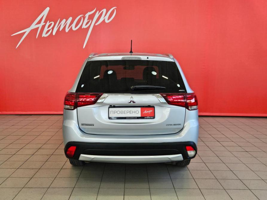 Mitsubishi Outlander III Рестайлинг 2 Вологда  - изображение 4