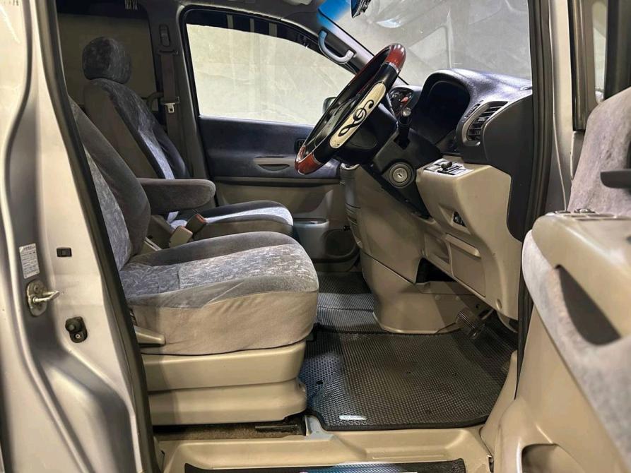 Nissan Serena II (C24) Новосибирск  - изображение 14
