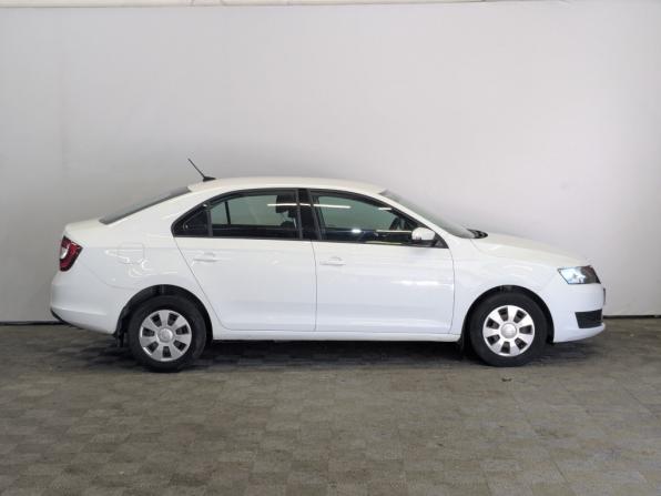 Skoda Rapid I Рестайлинг с пробегом 2019 года, цена 900 000 рублей, 152506 км, лифтбек, Автокод Объявления