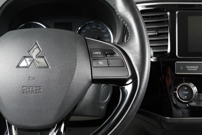 Mitsubishi Outlander III Рестайлинг 2 с пробегом 2020 года, цена 2 289 000 рублей, 52000 км, внедорожник, Автокод Объявления