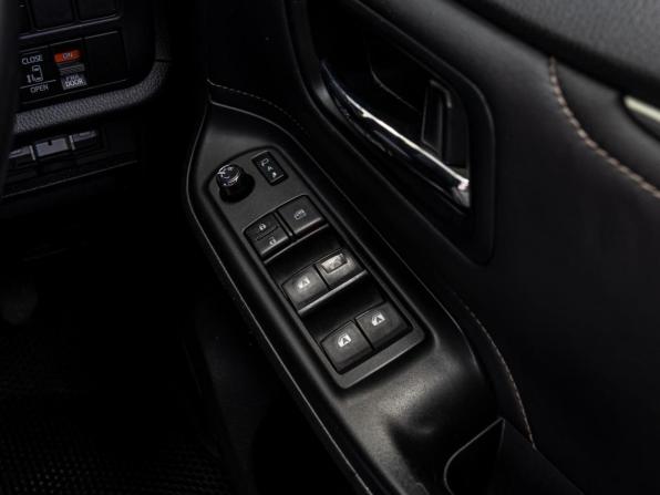 Toyota Esquire I с пробегом 2016 года, цена 1 890 000 рублей, 173768 км, минивэн, Автокод Объявления