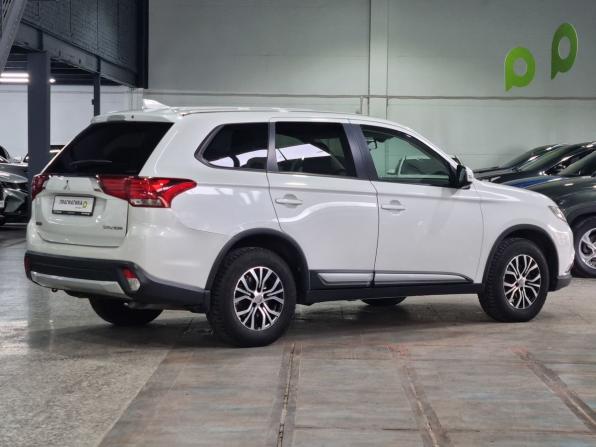 Mitsubishi Outlander III Рестайлинг 2 с пробегом 2017 года, цена 1 389 000 рублей, 226000 км, внедорожник, Автокод Объявления