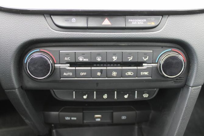 Kia Ceed III с пробегом 2021 года, цена 1 959 000 рублей, 91000 км, универсал, Автокод Объявления
